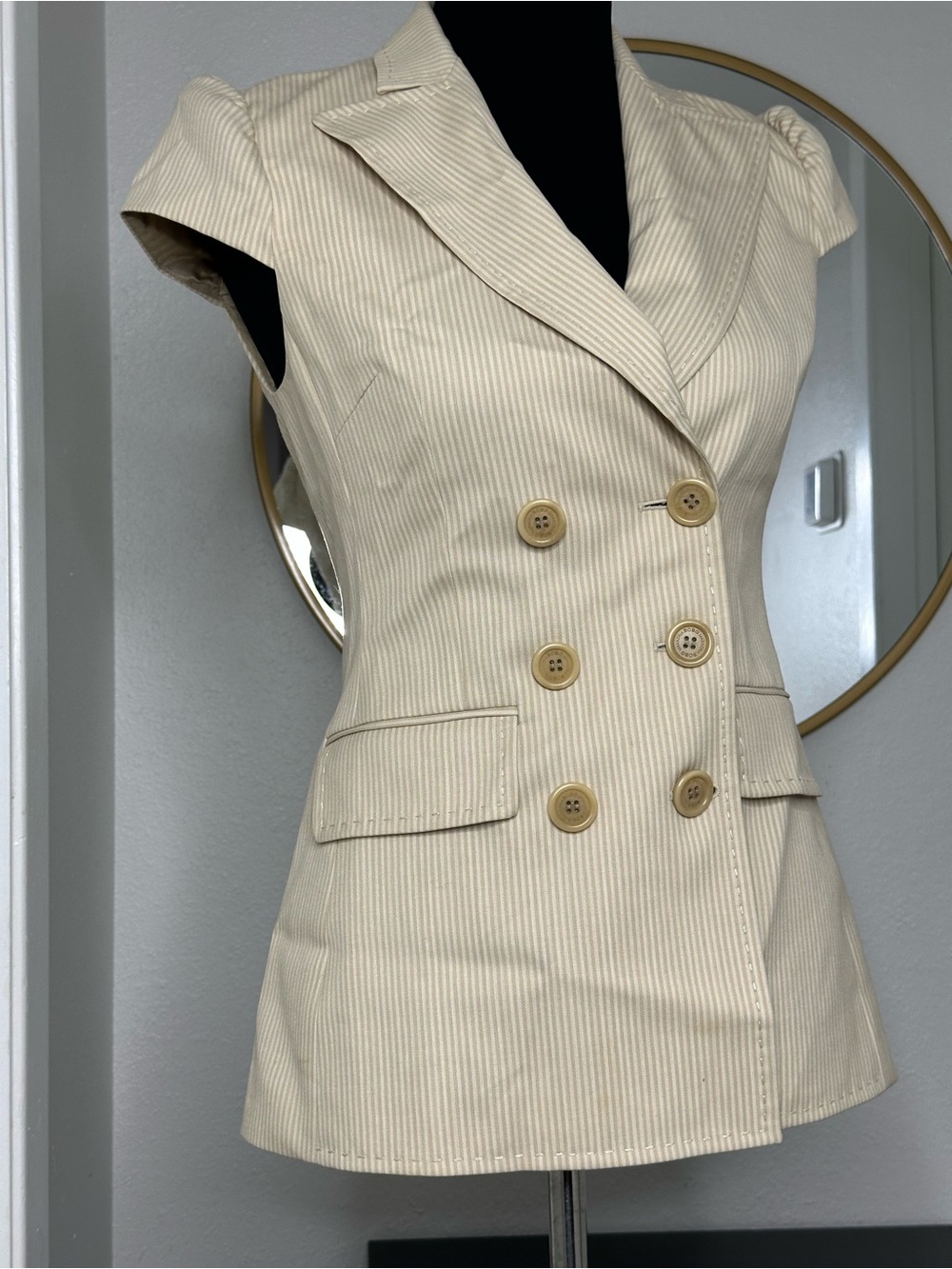 BCBGMaxAzria Cream Pinstriped Double-Breasted Cap-Sleeve Blazer